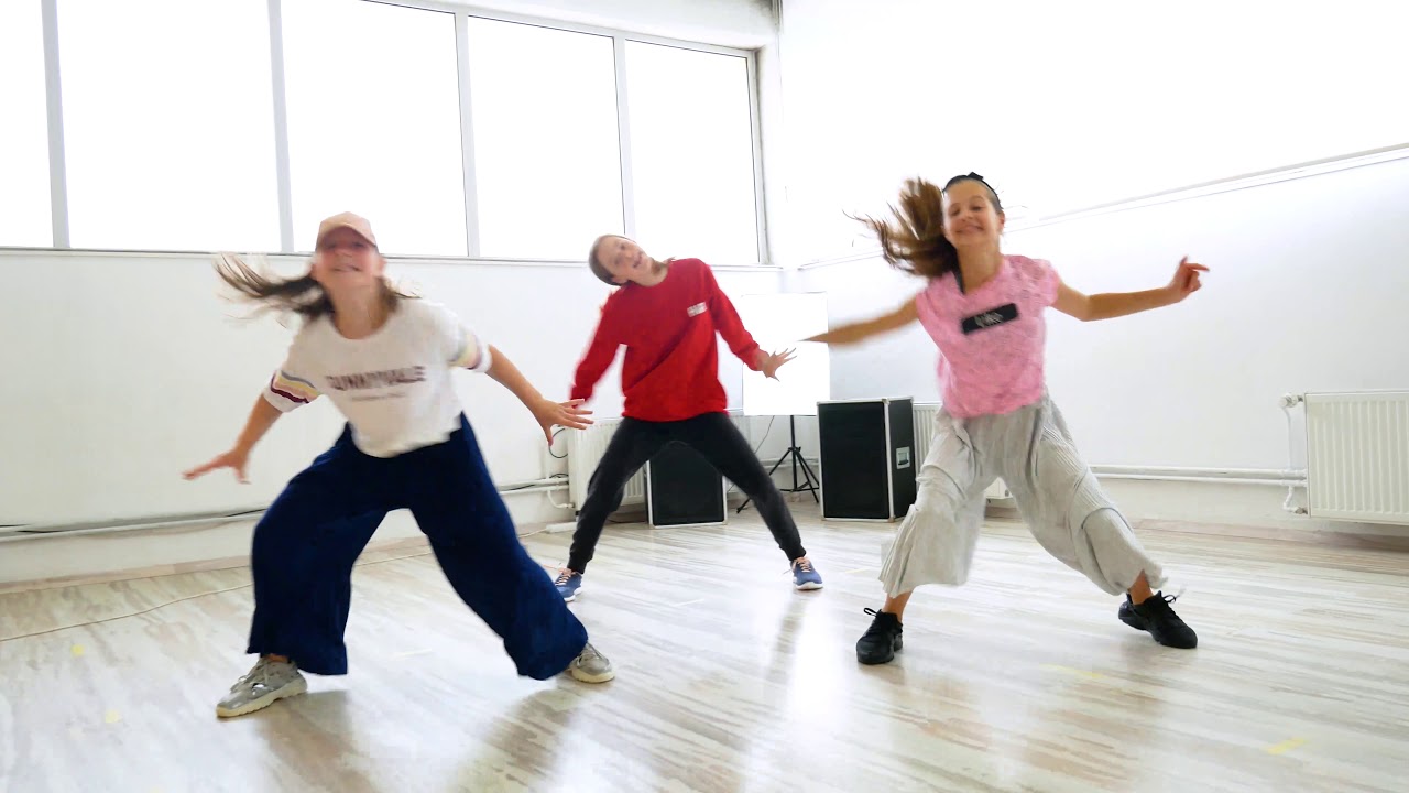 ROCK WITCHU DANCE VIDEO IMPULZ
