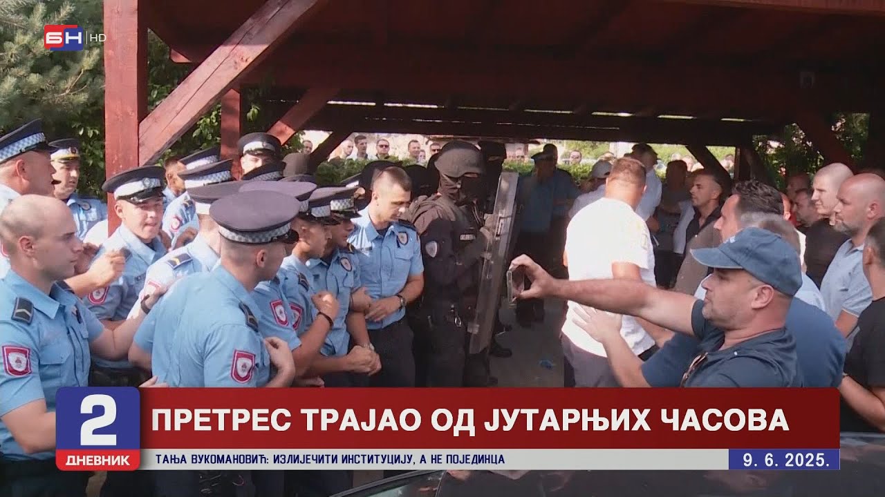 GRAĐANI PROBILI KORDON POLICIJE U DVORIŠTU MILANA MILIČEVIĆA! SDS: Ovo je politički progon!