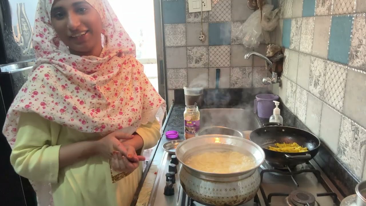 Shavaki ne banayi noodles, samosa or Doraemon pocket | Iftari ki recipe | full recipe in vlog |￼