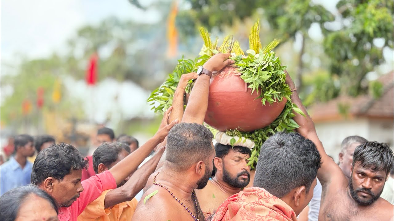 Part 01 தீக்கட்டை எழுந்தருளல் நிகழ்வு🔥அருள்மிகு ஸ்ரீ சிவமுத்துமாரியம்மன் தேவஸ்தன வருடாந்..2025 Pathu