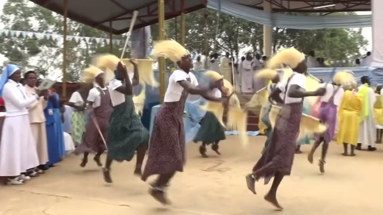 Uyu Musi Mariya Wurijwe mw'Ijuru - Mu Mana za Mugera