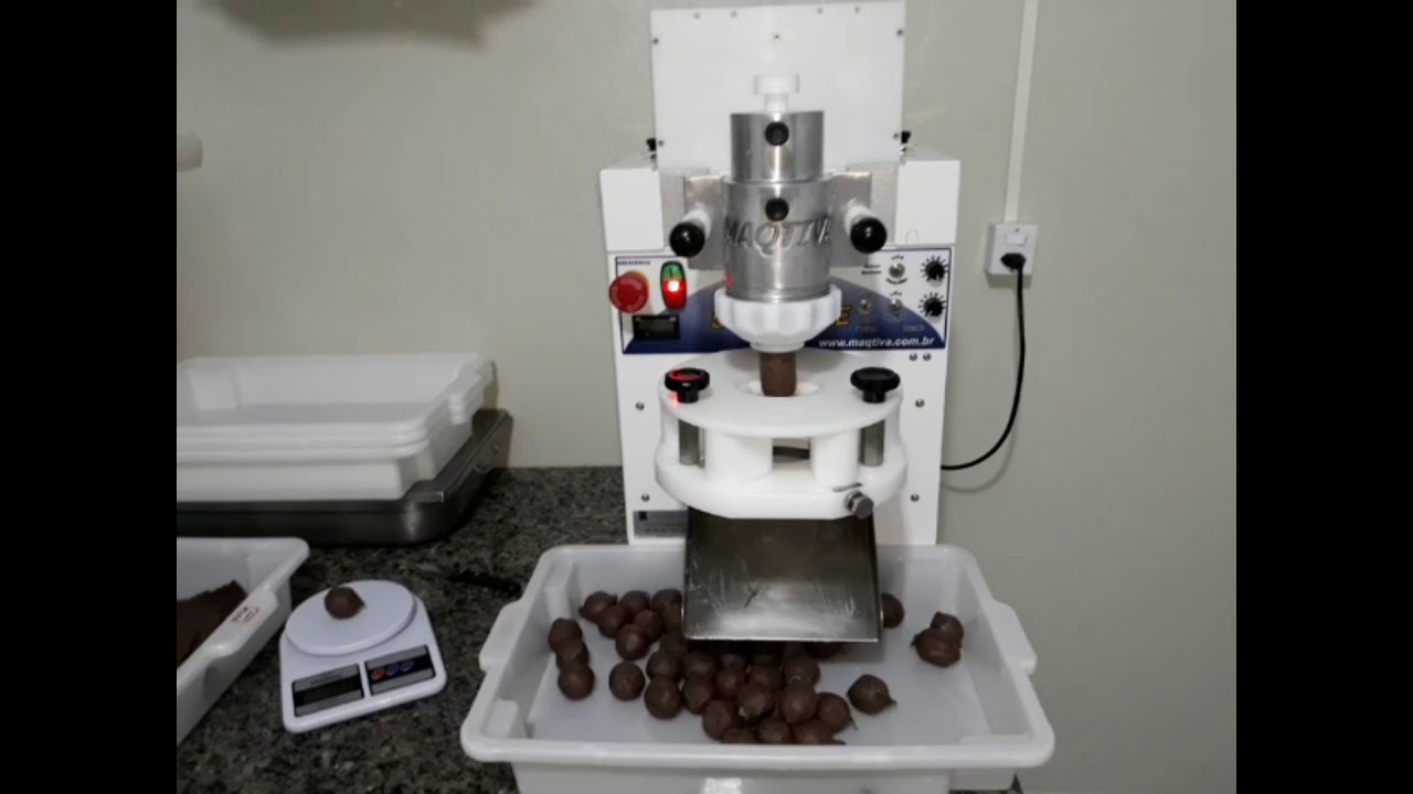 Bolinho de Feijoada na Modeladora SL1000 MAQTVA