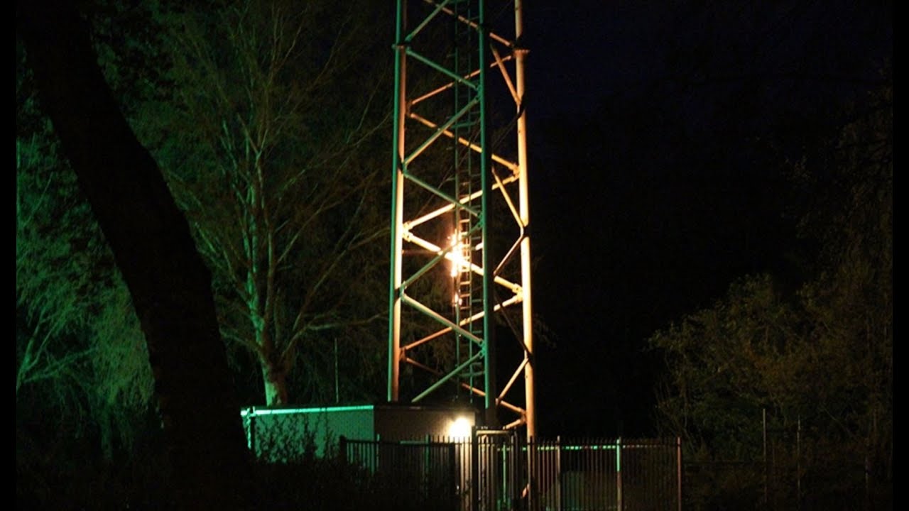 Twee branden in zendmasten in Almere
