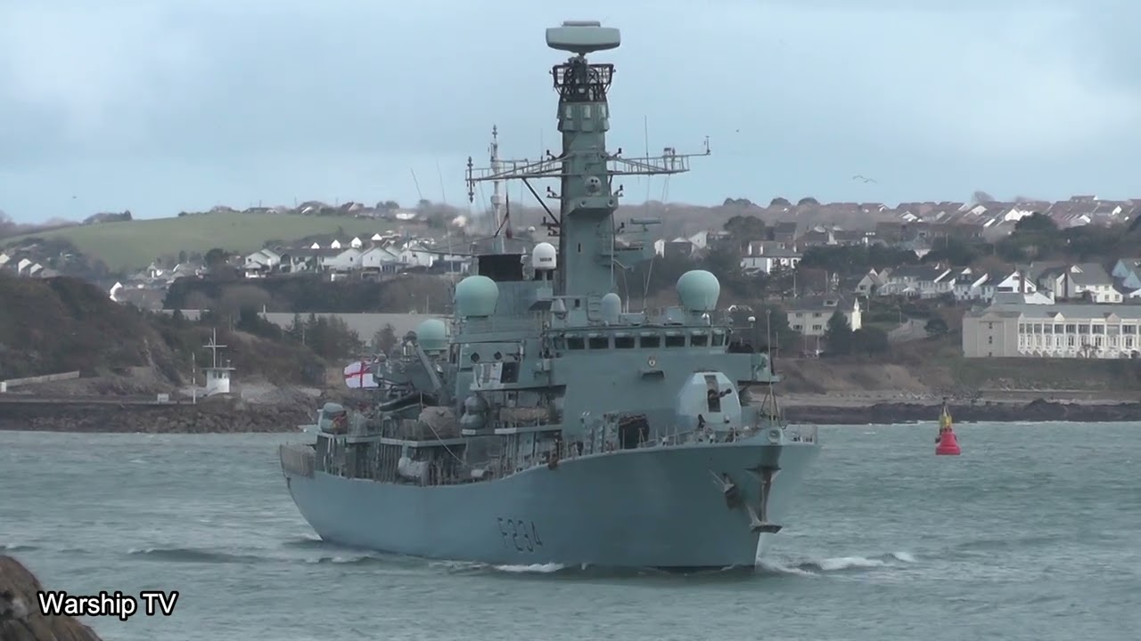 HMS IRON DUKE F234 ENTERS DEVONPORT NAVAL BASE AT ARTILLERY TOWER 1-3-24