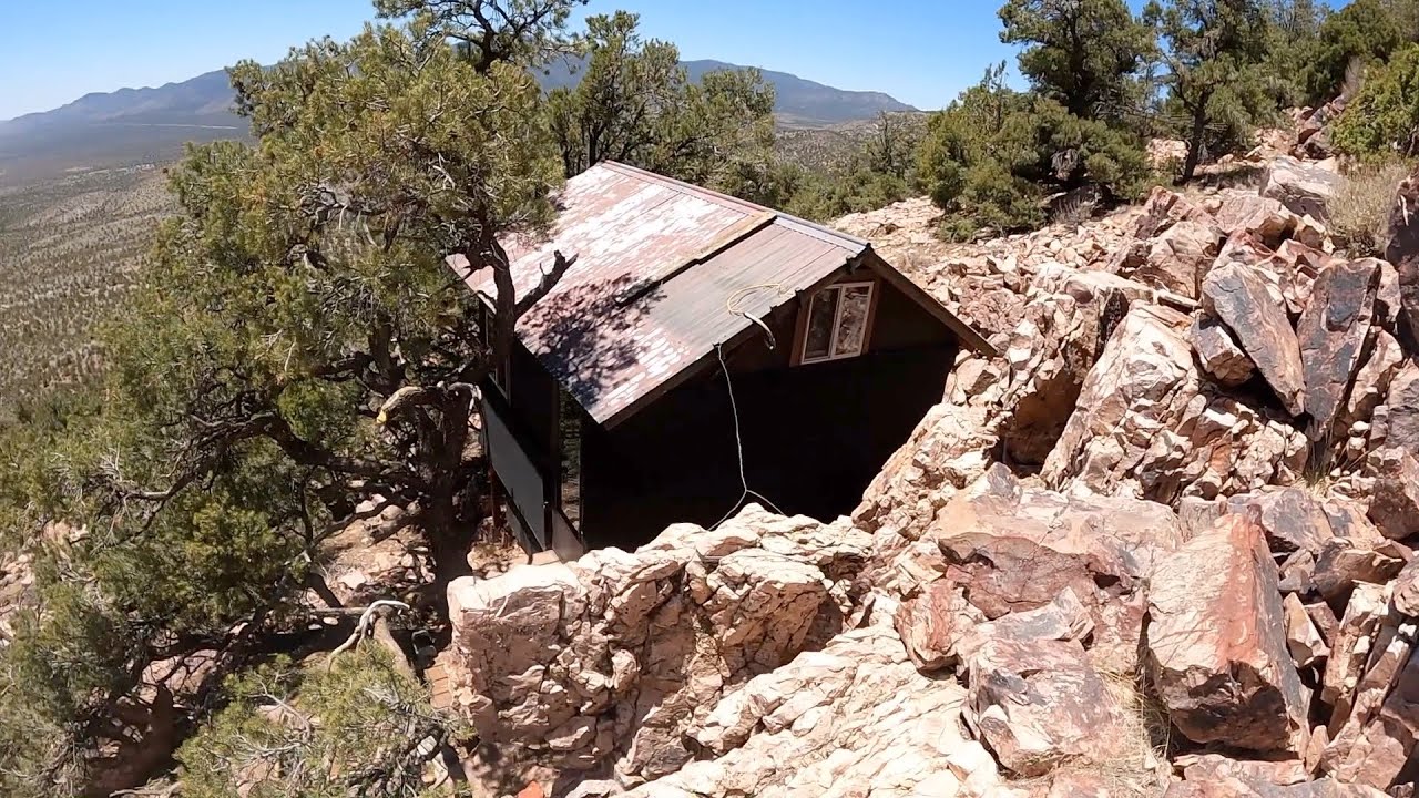 Creepy Cabin in the Wilderness and Crazy Cool Finds Searching for Abandoned Mines! - THIS WAS SO FUN