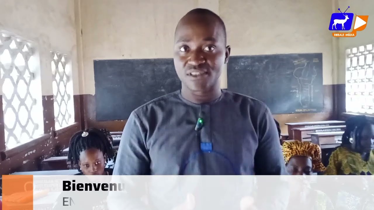 COURS D'ALPHABÉTISATION POUR LES FEMMES COMMERÇANTES DE SAVALOU