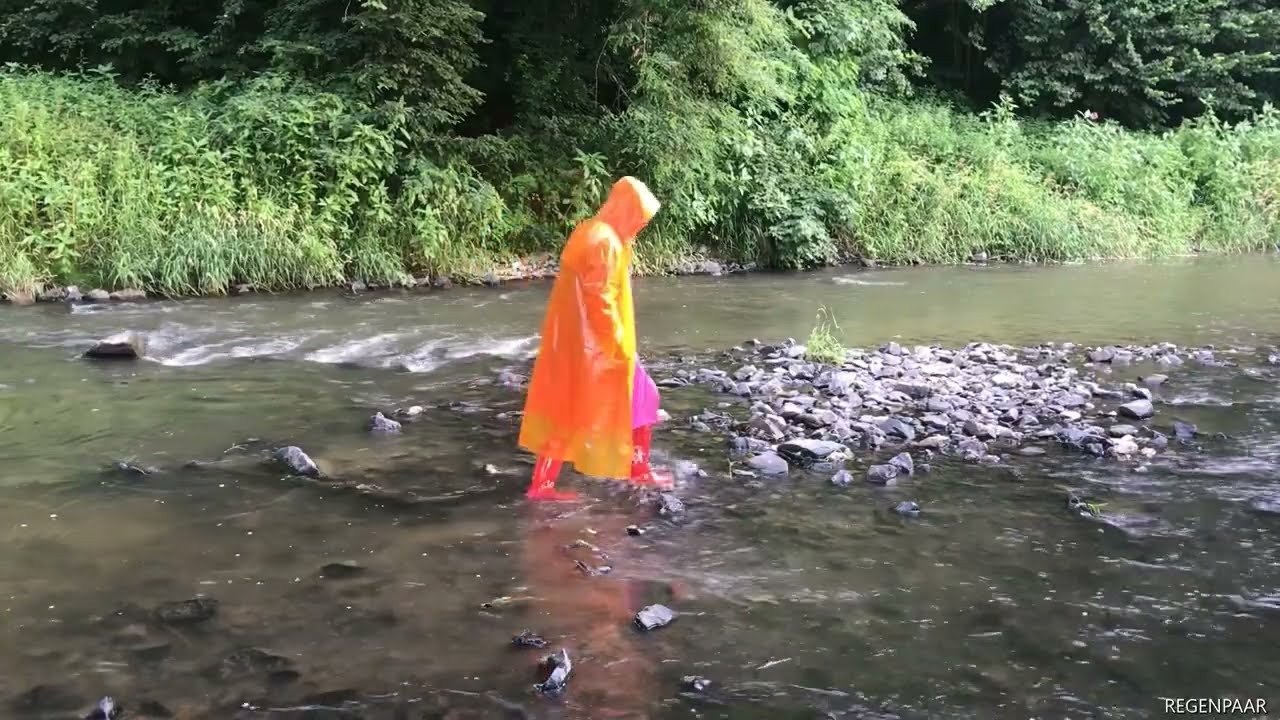 REGENPAAR-WATER WALK IN PINK AND ORANGE PVC RAINCOAT
