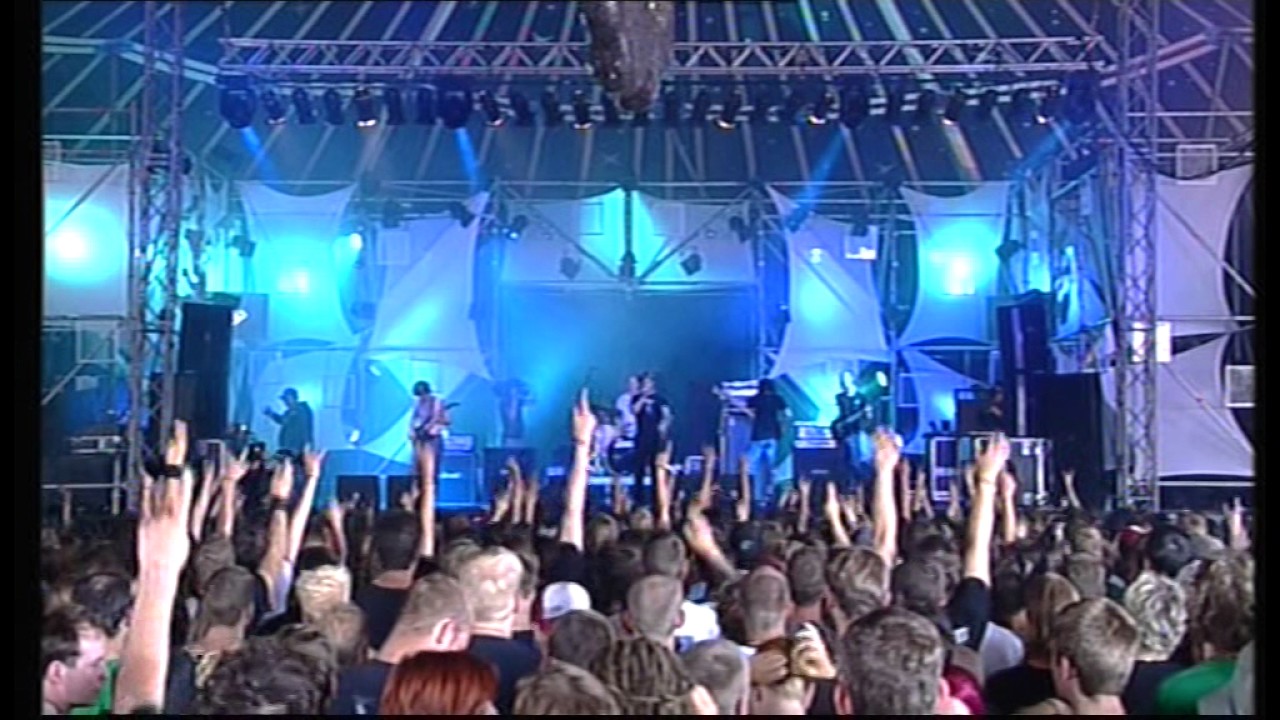 Dillinger Escape Plan   Live at Lowlands 2004