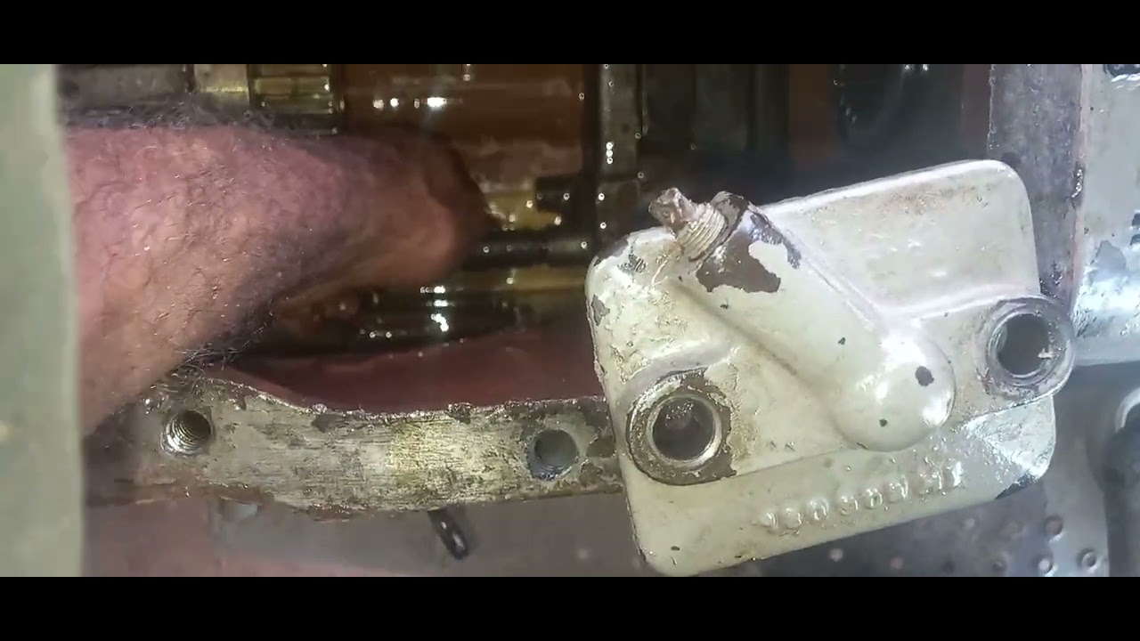 Trator Massey Ferguson 50x não ergue o hidráulico problema na bomba