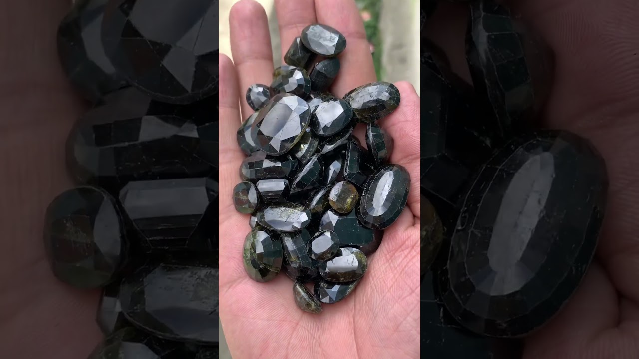 Faceted diopsite for rings #dubanigems #mineral #gemstones #quartz #crystal #crystals #gem
