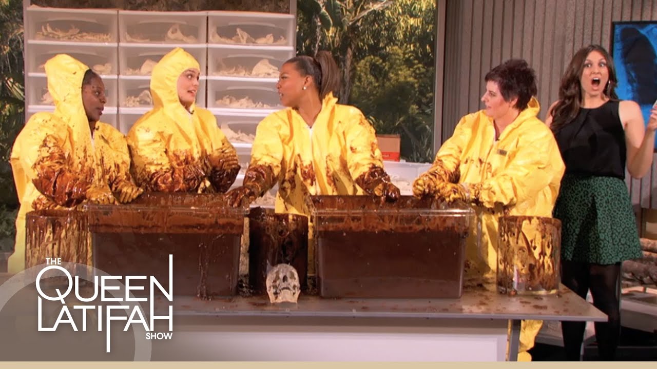 Emily Deschanel and Queen Latifah Play Bad to the Bone on The Queen Latifah Show
