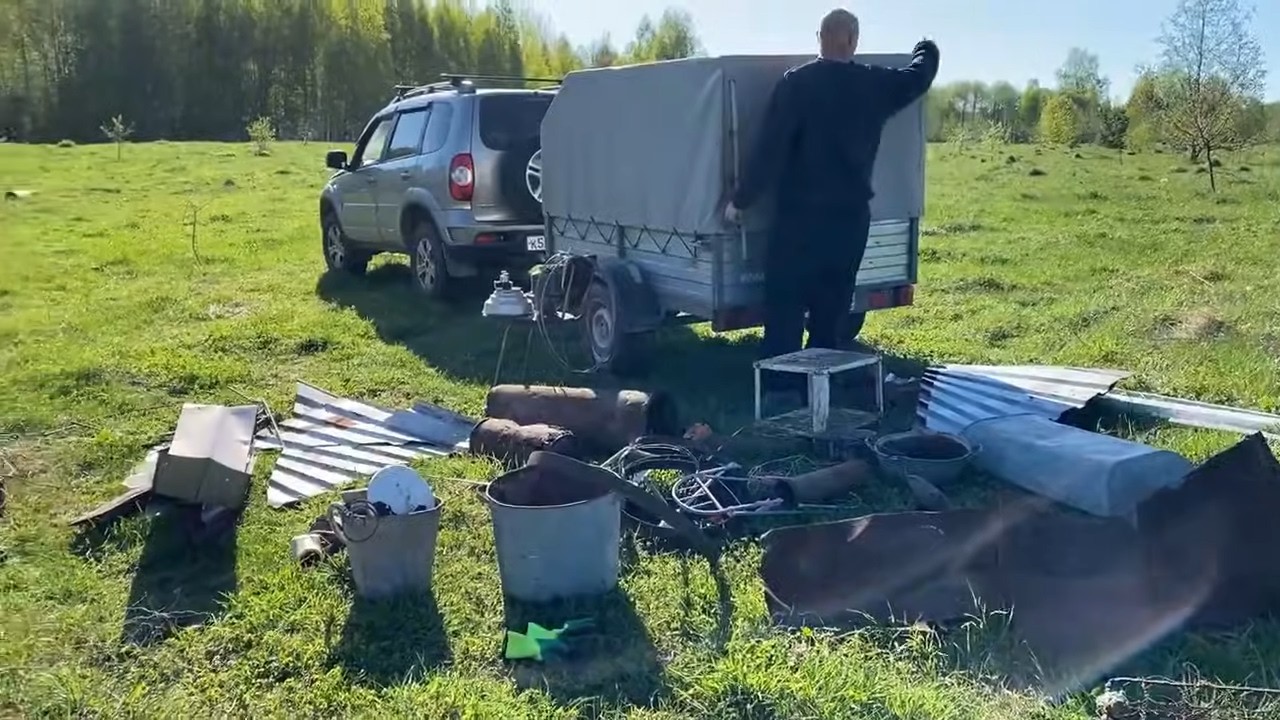 ПОМОЙКА ОТДАЛА КУЧУ МЕТАЛЛА!!! ПРИЦЕПНОЕ Т-  100  Металлокоп.   Коп железа. Копатель