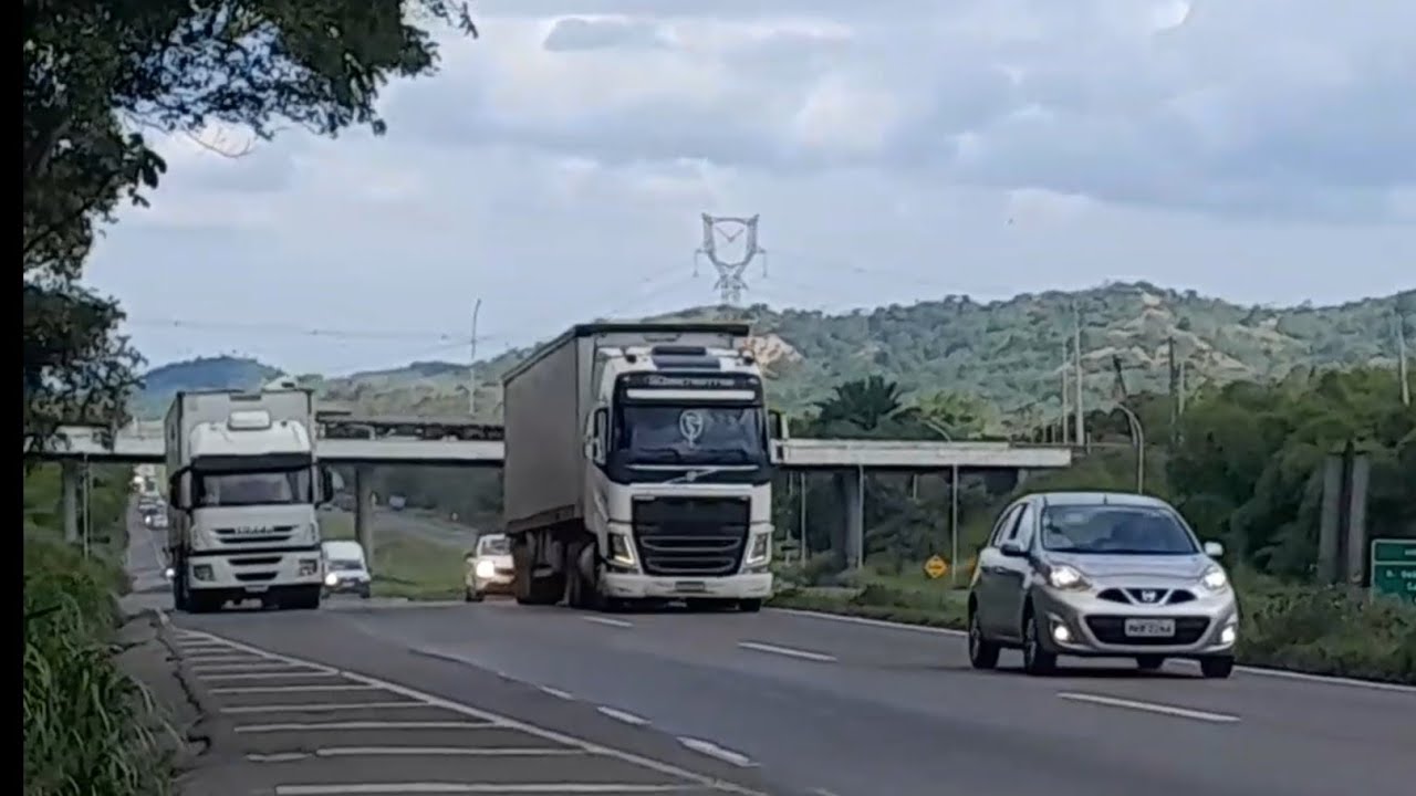Pegamos um Pequeno Trecho na Estrada Mais Movimentada da Bahia