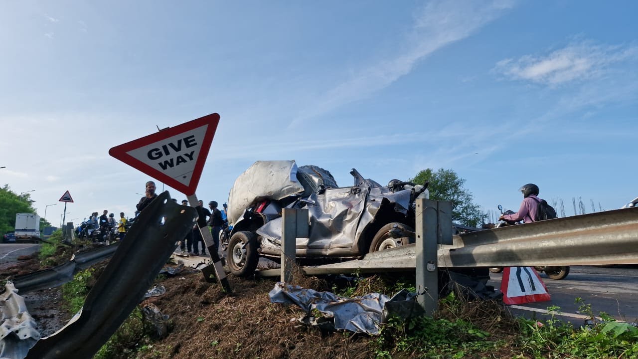 Two Killed in Late-Night Crash on Bambolim Highway