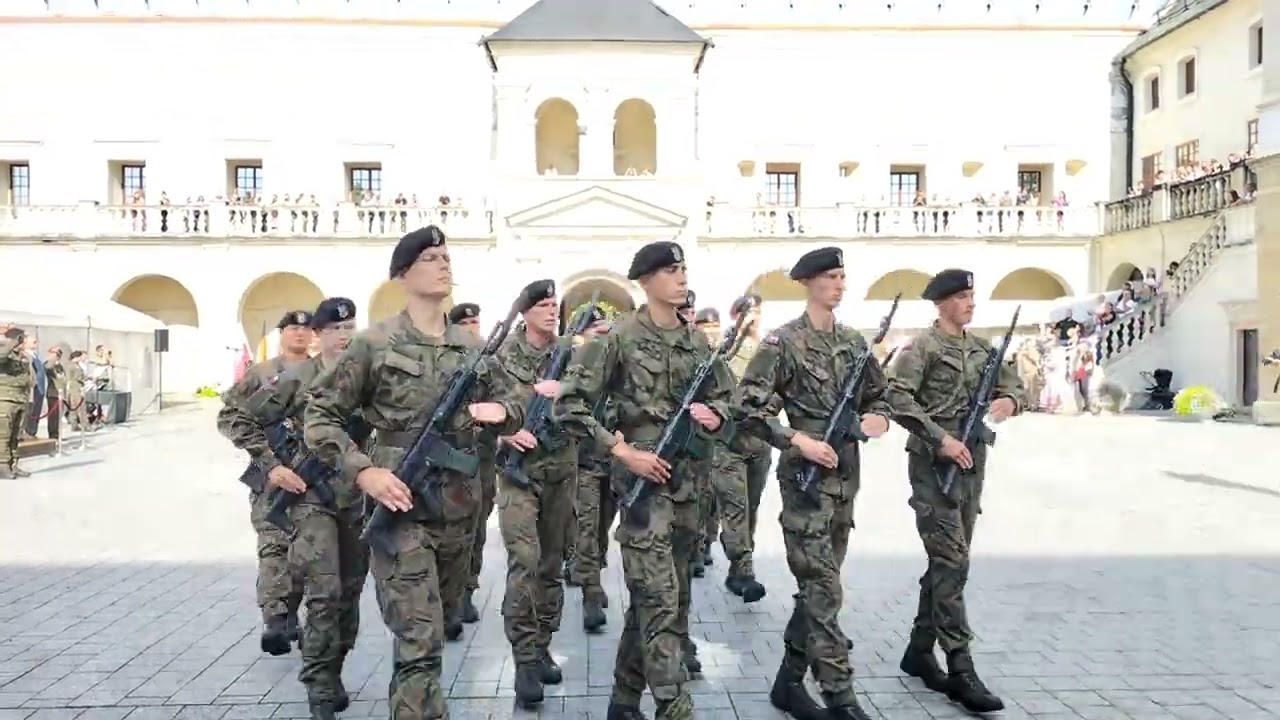 I Batalion Czołgów - Defilada
