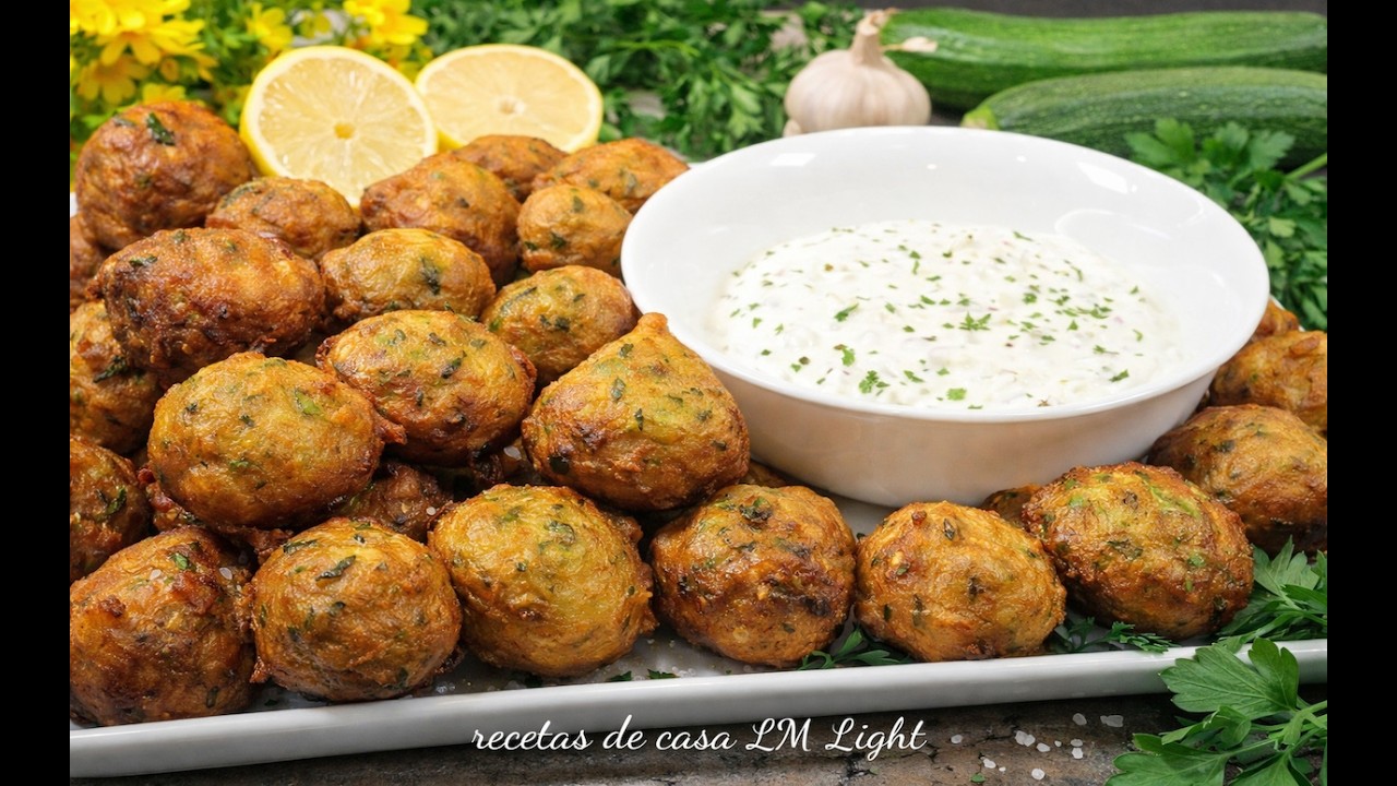 BUÑUELOS DE CALABACÍN 🥒 Esponjosos Como una Nube | Receta Fácil y Rápida