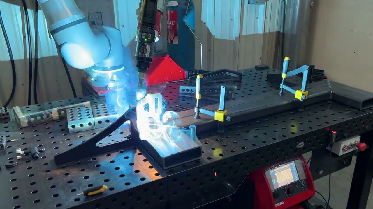 Groove welding on carbon steel with Fronius PMC process using the CMT wire feed system.