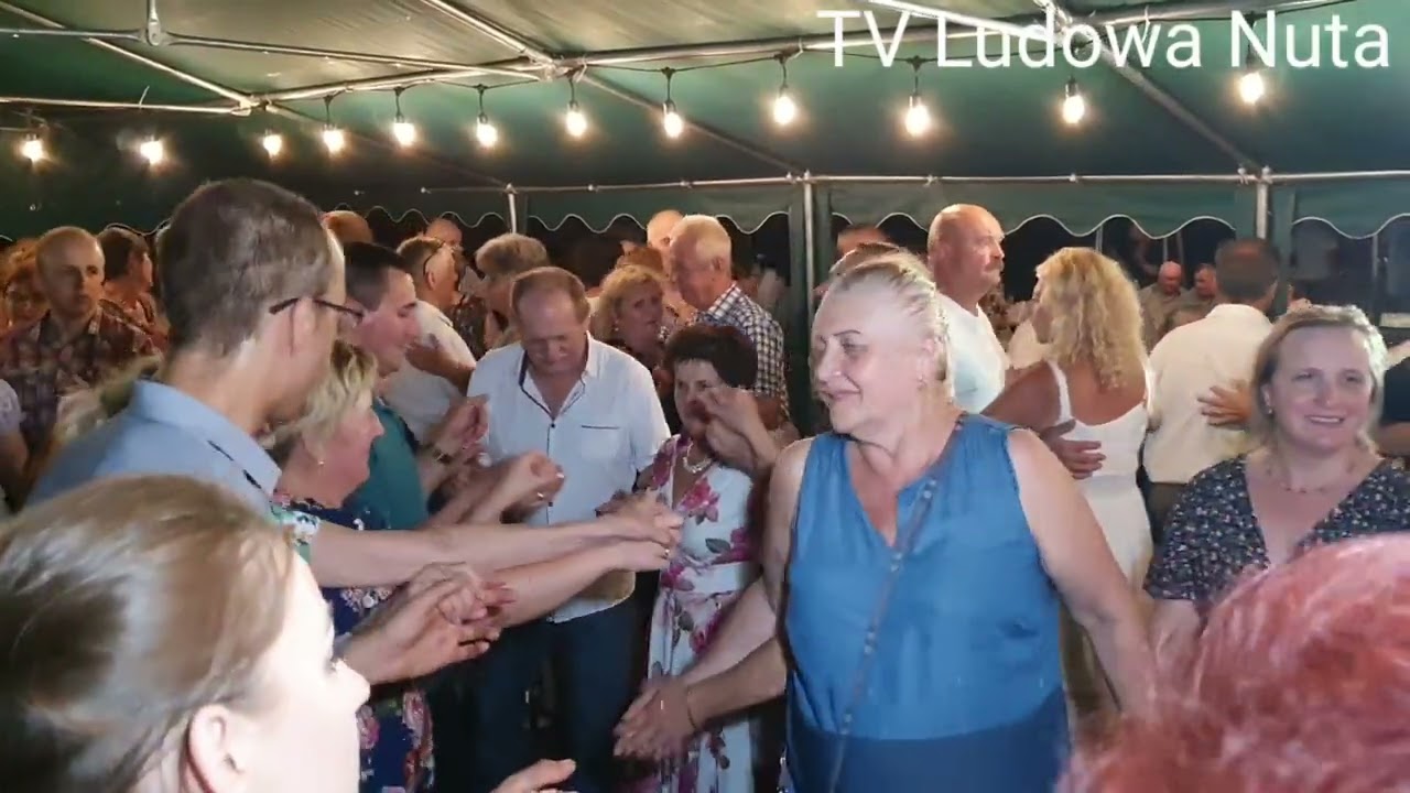URODA URODA przeminie jak woda utwór Kapeli Stąporkowskiej pośpiewała młoda dziewczyna spod Lublina