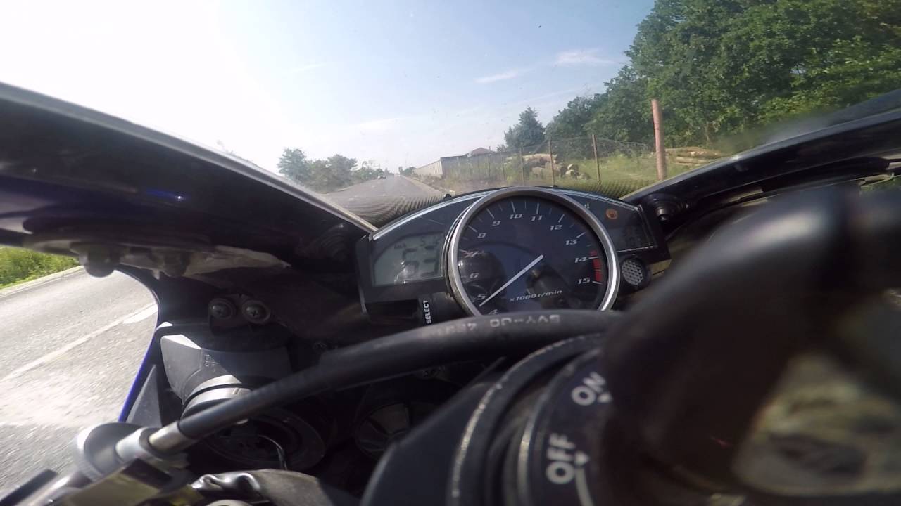 Yamaha r1 2006 stock acceleration