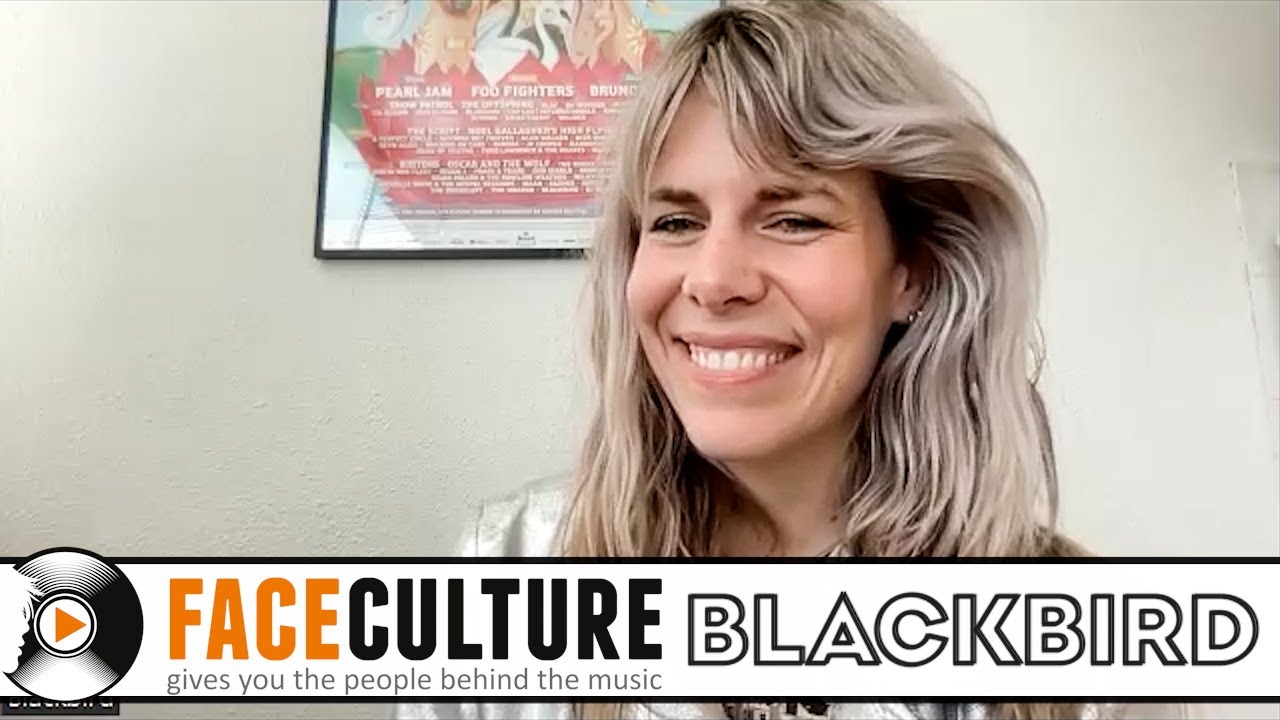 Blackbird interview - 'Pink Shades', optimisme, eenzaamheid, succes, Built and Broken +meer! (2023)