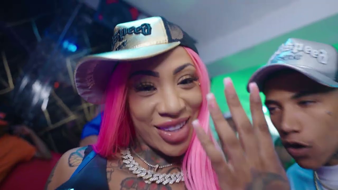 Mafeo 13 X Mami Zen - PRENDELO (Mas Que La Molly)Prod. @LuisCaracter (Video Oficial ) ​