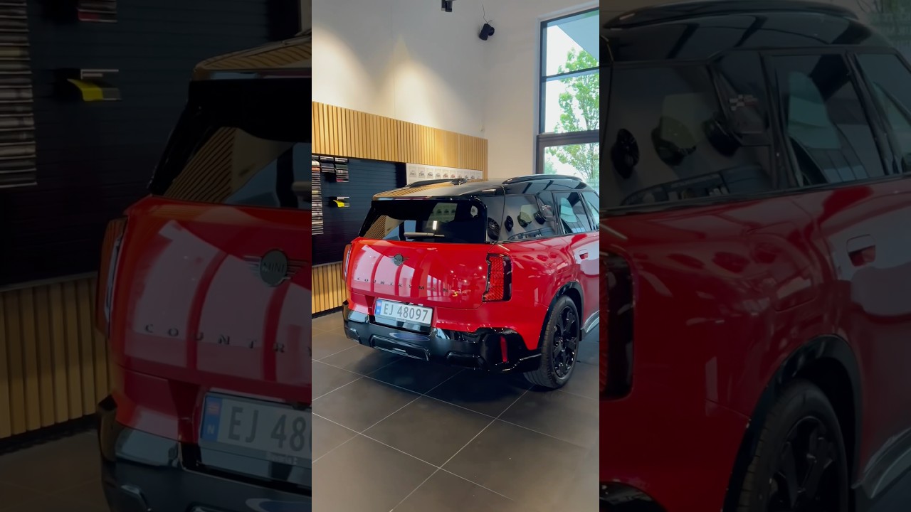 Chili Red JCW trim Countryman 🌶️🏁 #mini #countryman
