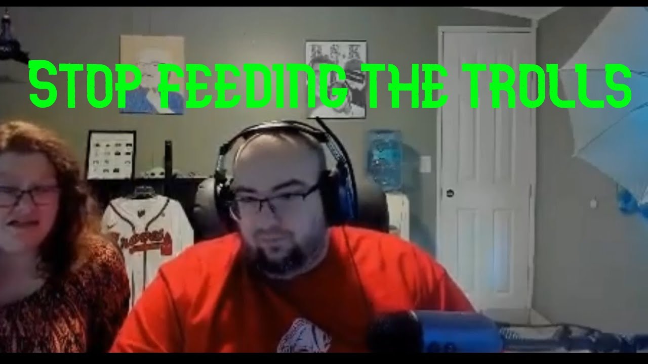 WingsOfRedemption проводит политические дебаты с Келли | Келли — тролль