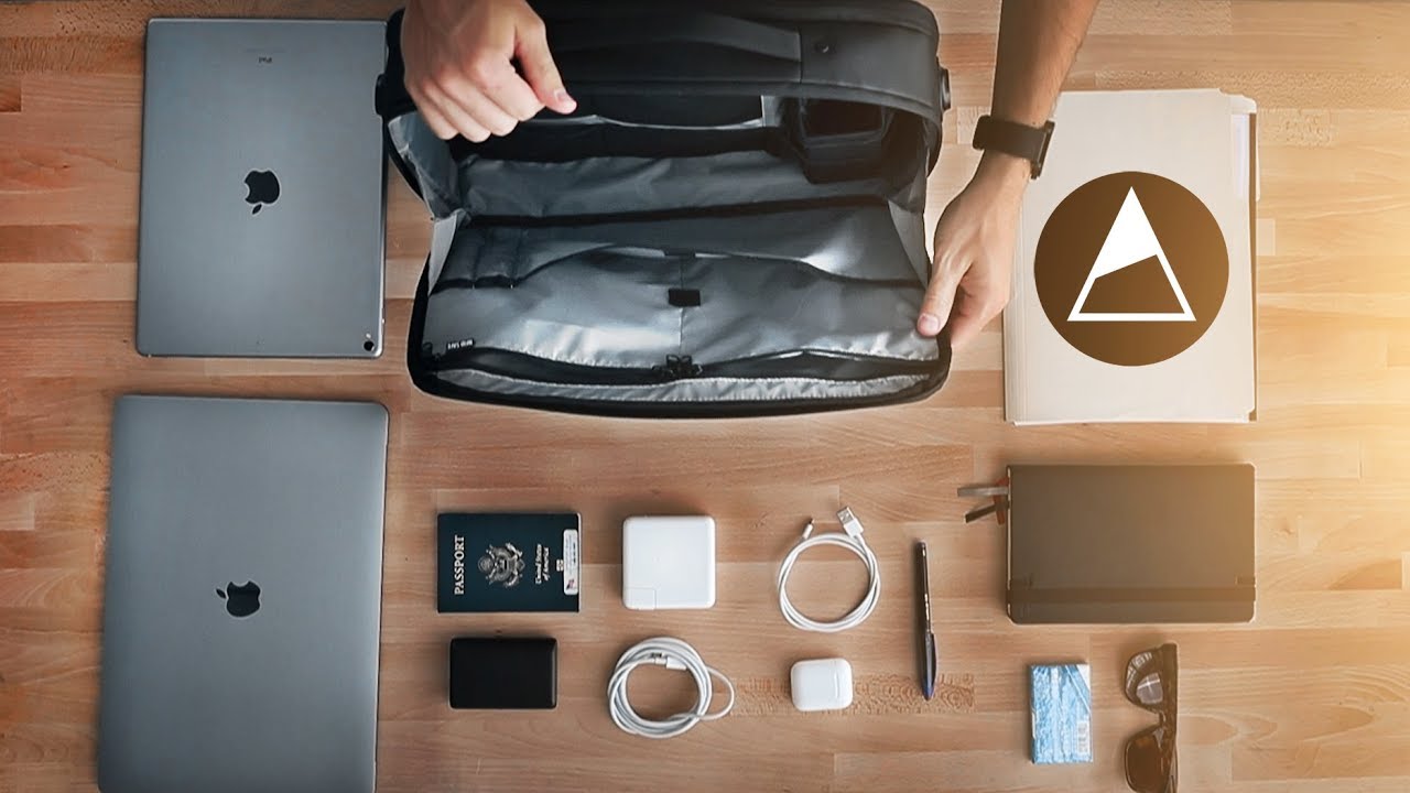 The NOMATIC Laptop Bag Walk Through! How to Use it!