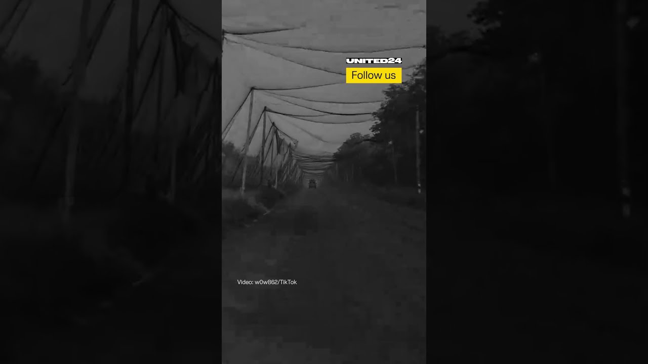 Ukrainian Soldiers Move Along the Frontline Under Anti-Drone Nets #warinukraine