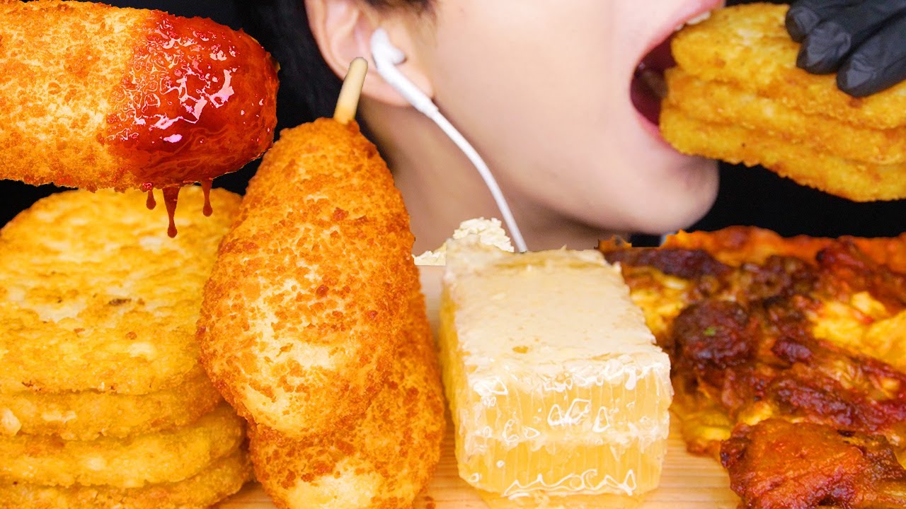 ASMR HONEYCOMB HASH BROWN NUCLEAR FIRE CORN DOG PIZZA MUKBANG 벌집꿀 핫도그 피자 먹방 NO TALKING EATING SOUNDS