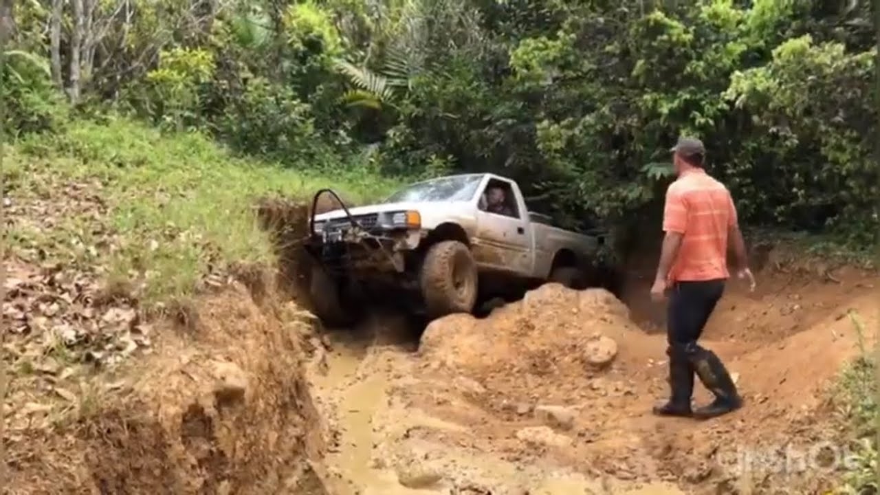 Corrida off road 4x4 de Isuzu y Jeep en La Ruta Carite