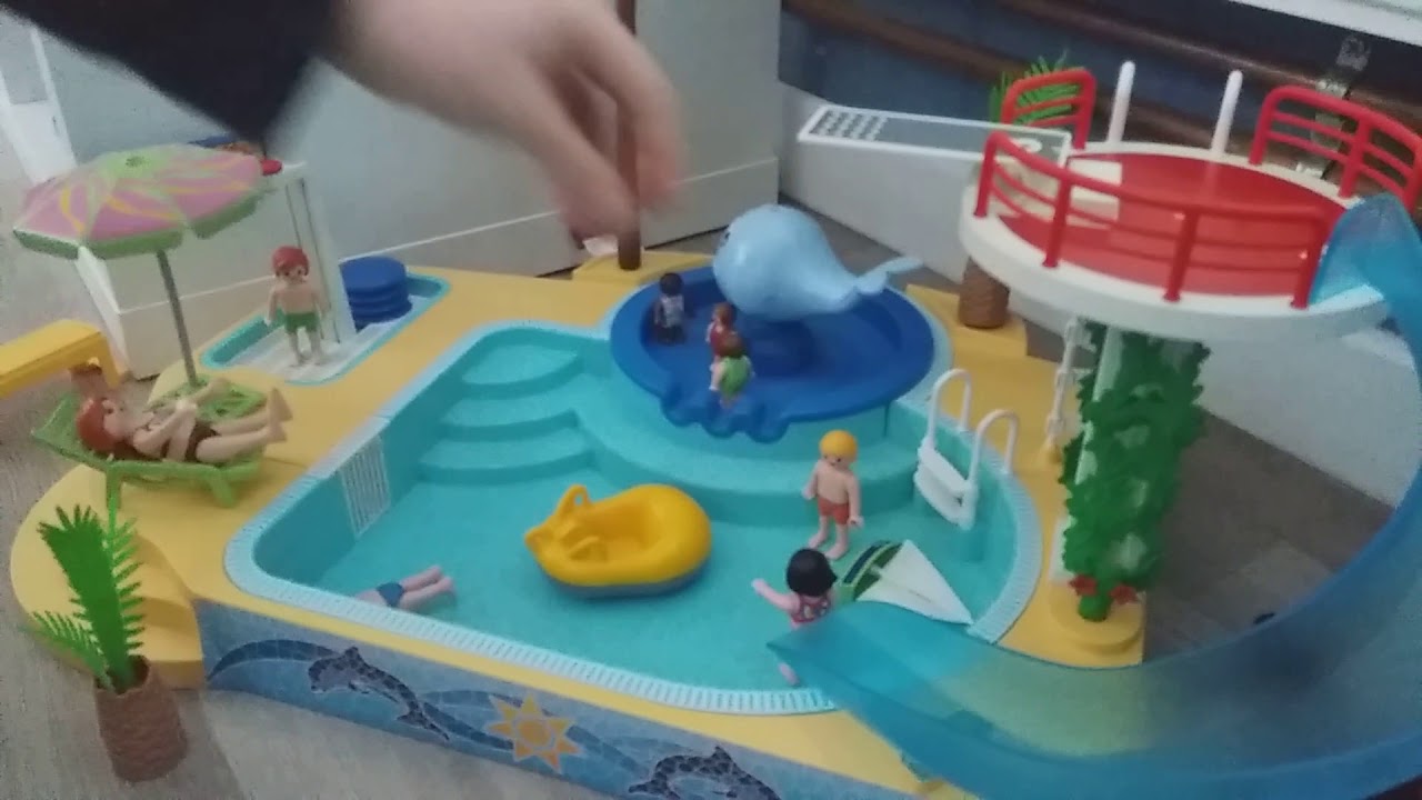Une journée à la piscine-playmobil