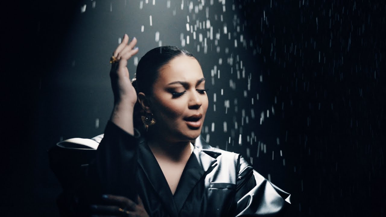 Betty Salam - Arde cerul | Official Video
