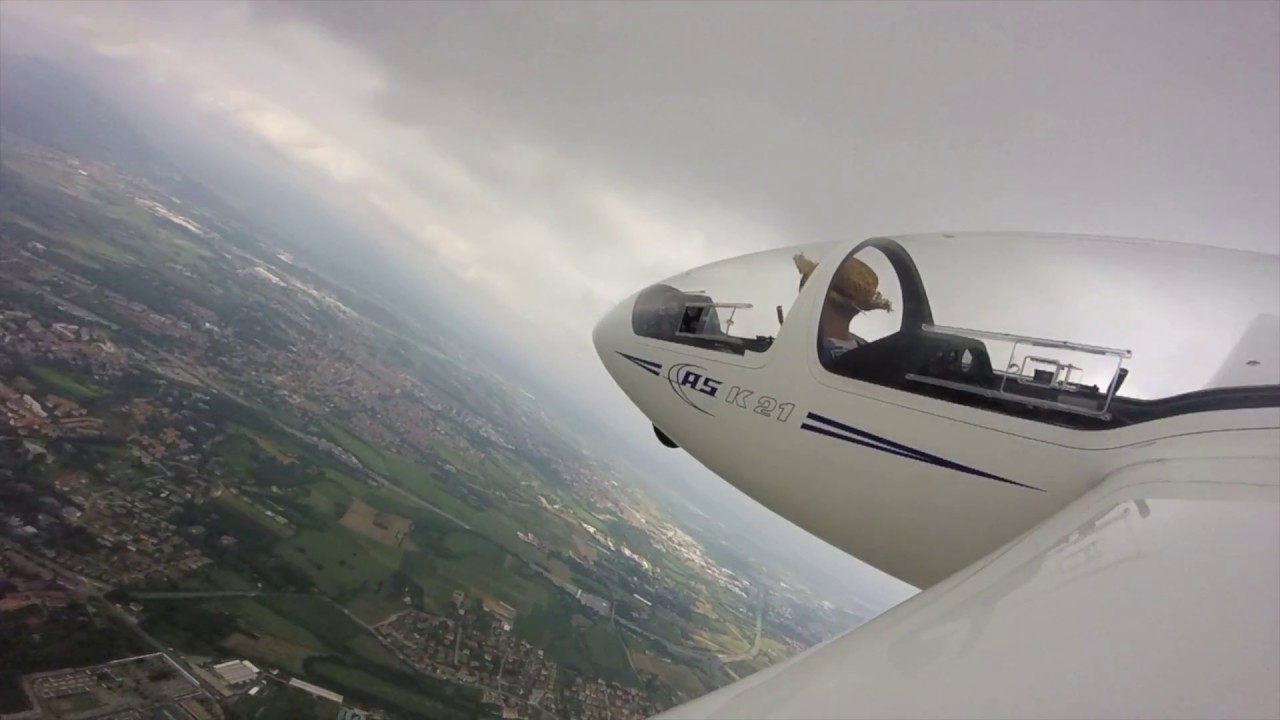Brushing the cumulus base on a ASK-21 Glider - Torino Aeritalia (LIMA) - June 30, 2017