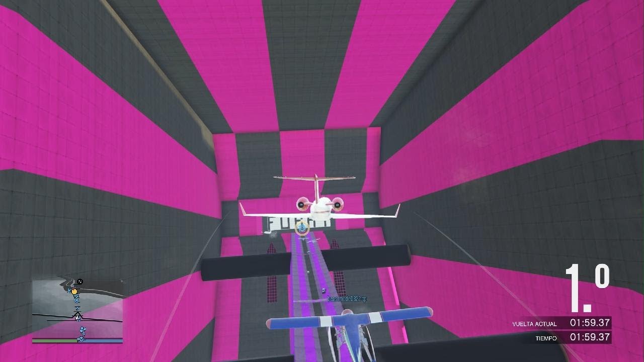 MEGA RAMP RANDOM 30 PLAYERS GTA V ONLINE