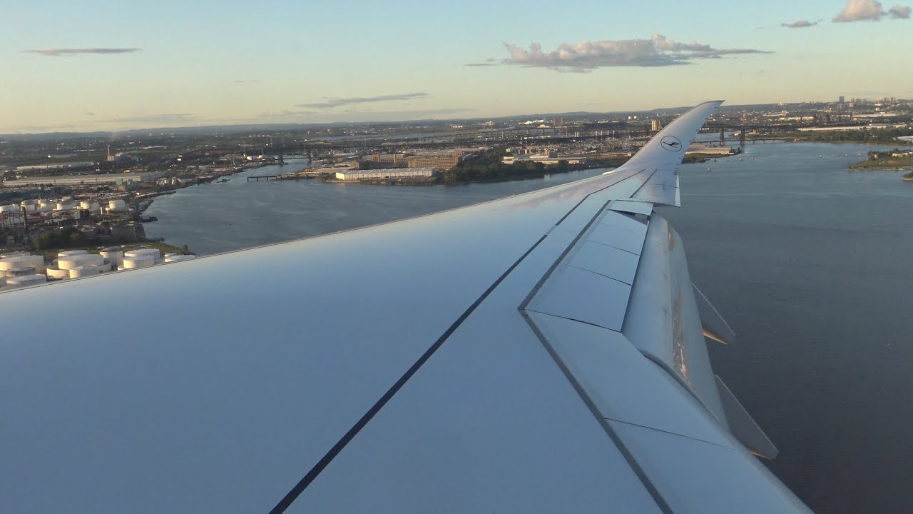 BREATHTAKING & STUNNING Sunset Landing with NYC Views | Lufthansa A350-900 Landing at Newark
