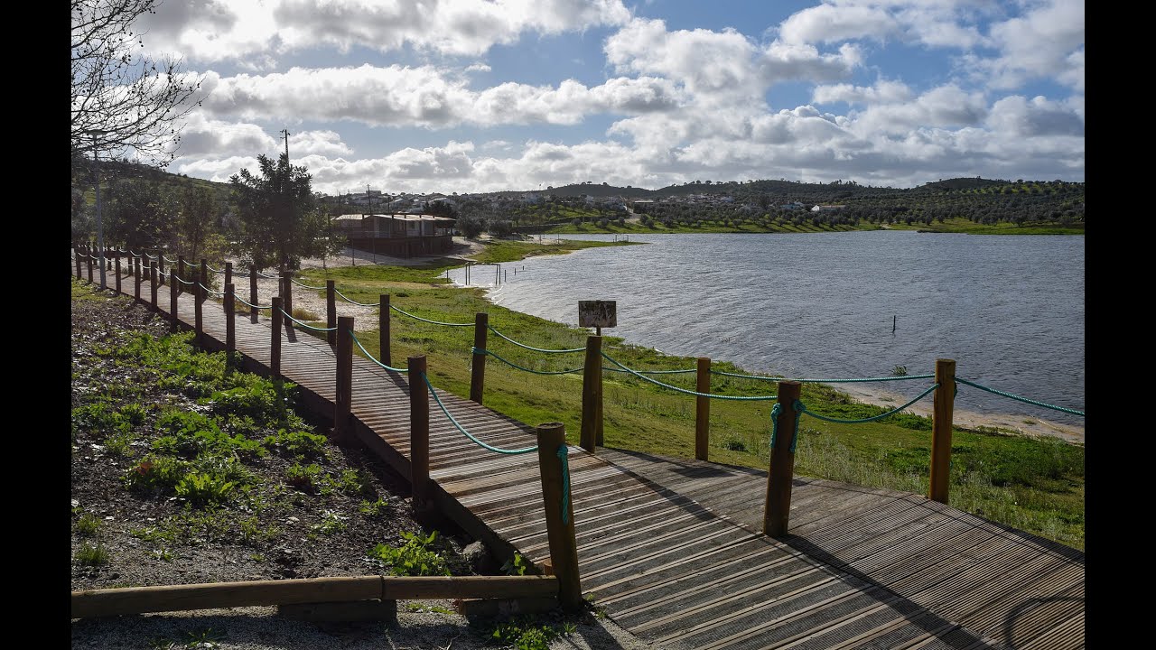 Praia fluvial de Amieira: a maior do Alqueva