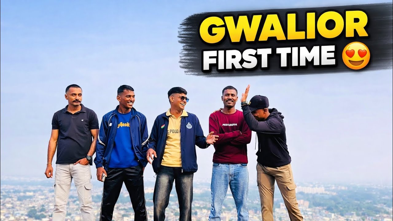 POLICE BOYS IN GWALIOR FORT 😂❤️￼