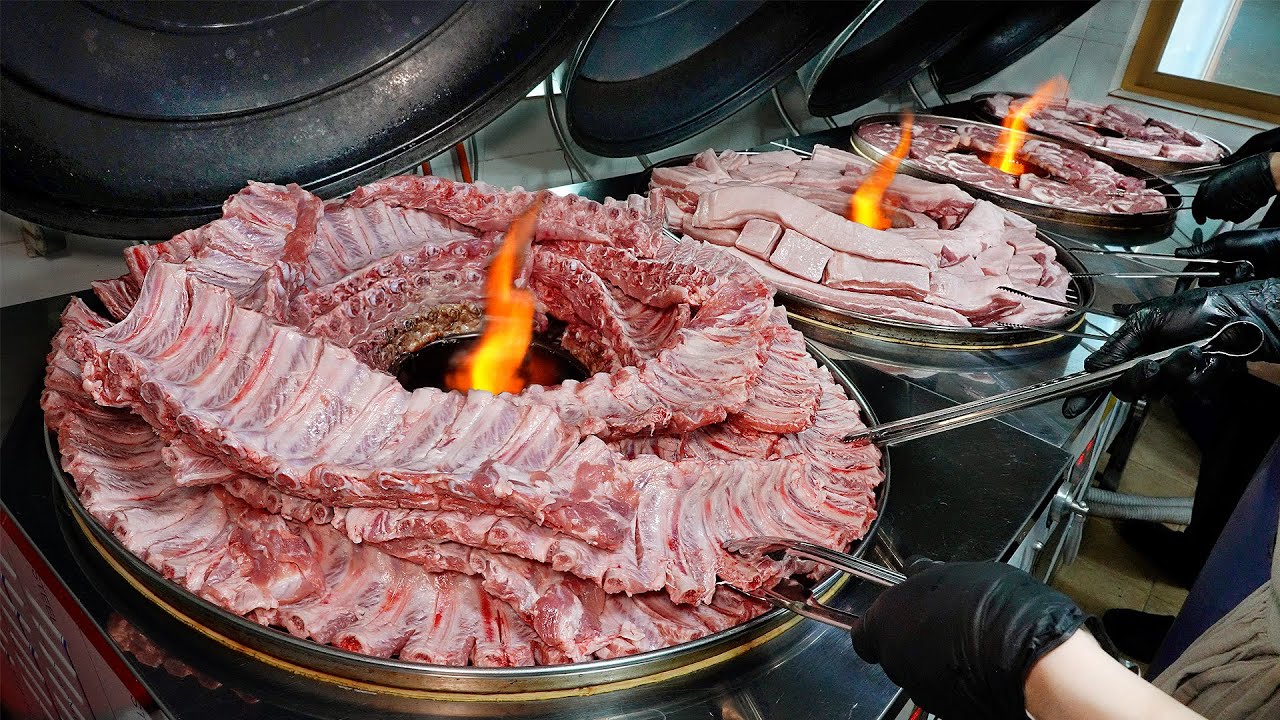 시골 기찻길아래 대형 가마솥에 통째로 굽는 바베큐? 조선시대 주막스타일로 완전 대박난 고깃집 ┃Grilled barbecue / Korean street food