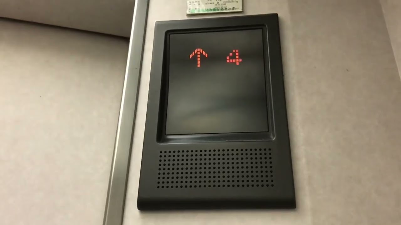東武パーキング2のエレベーター