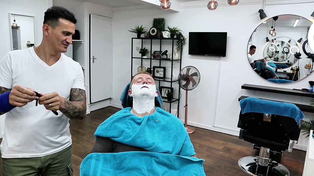 What Happens When You Get a TRADITIONAL Hot Towel Shave?