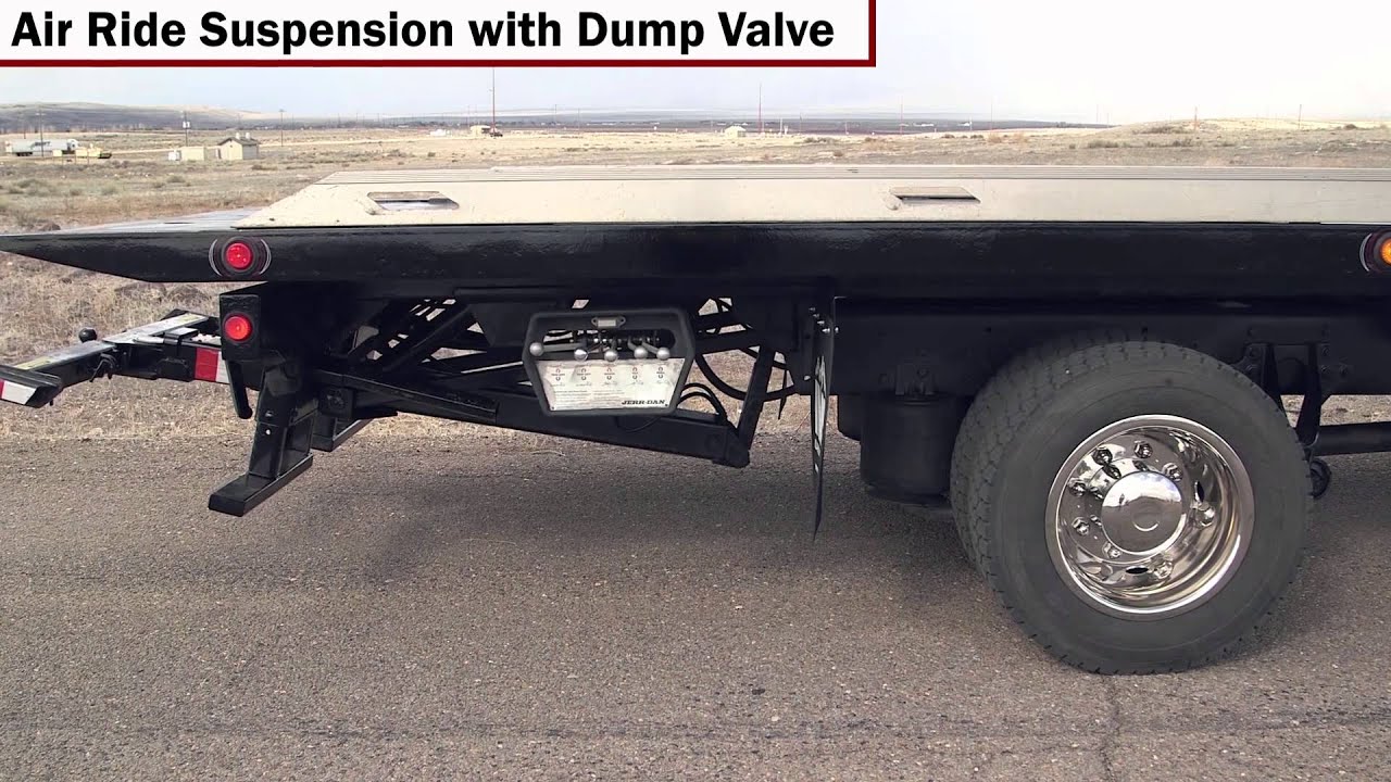 2005 Ford F650 Super Cab XLT 144