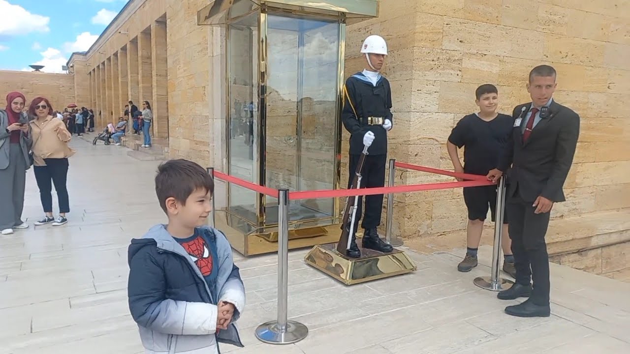 ANITKABİR 'E GİTTİK ÇOCUKLARIM ÇOK MUTLU OLDULAR
