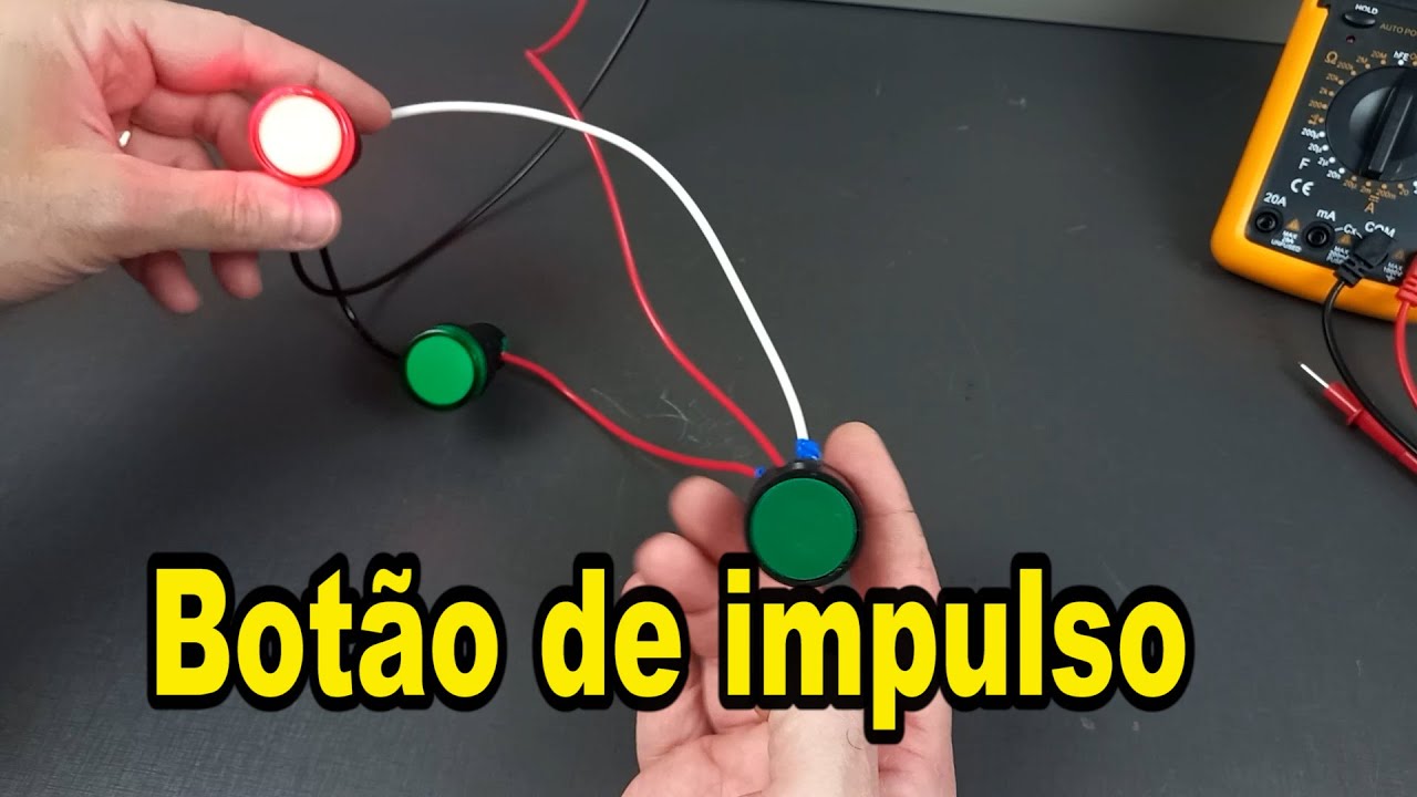 Botão de impulso em comandos elétricos