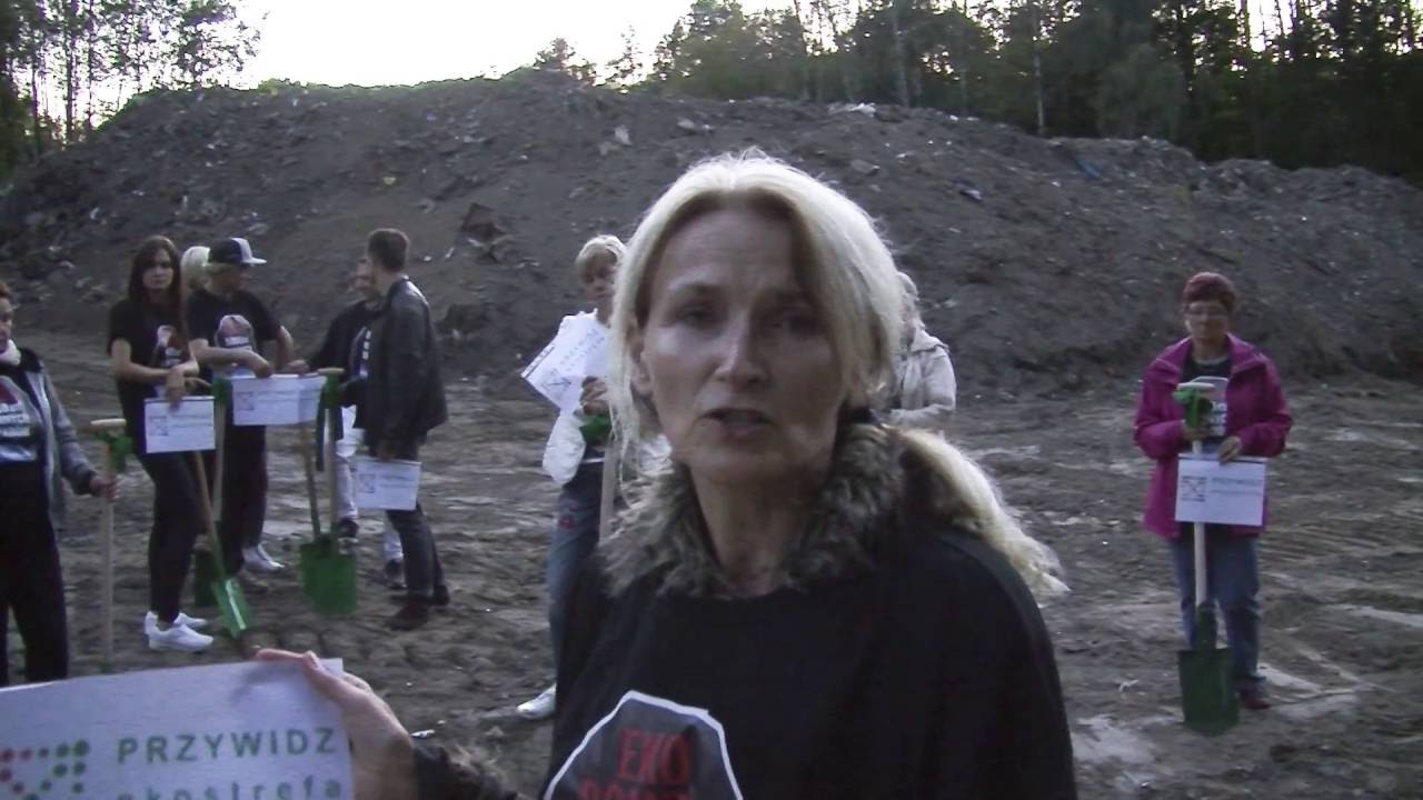 Kupiła od gminy Przywidz ukryte wysypisko śmieci