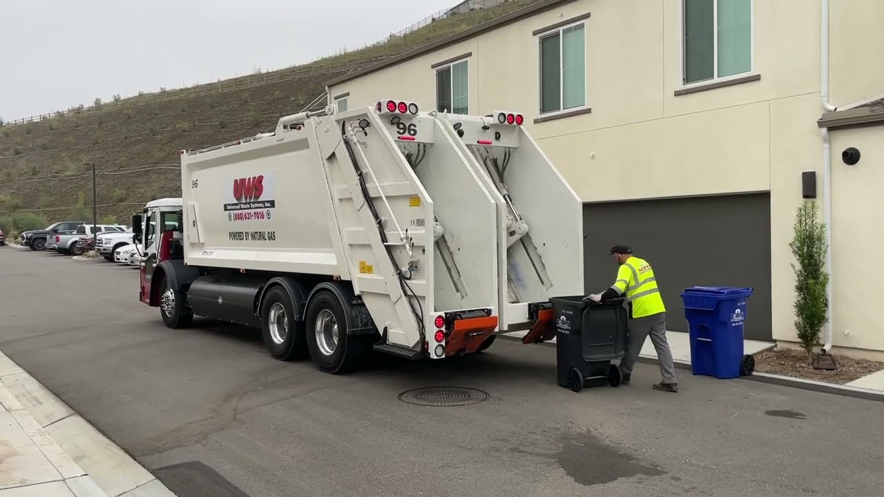 Hidro-Mak Split Rear Loader
