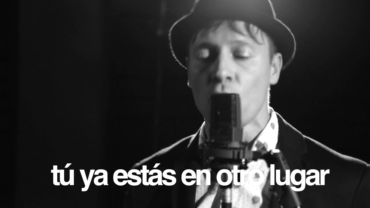 Salim Y Manolo- Pero Aún Sigo Viéndote (Lyric Video)