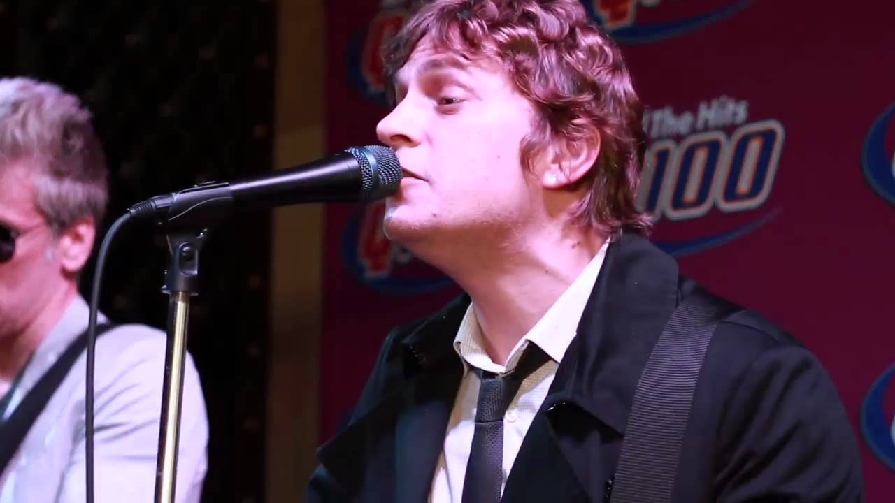Matchbox 20 -  She's So Mean - Acoustic for Q100 in Atlanta