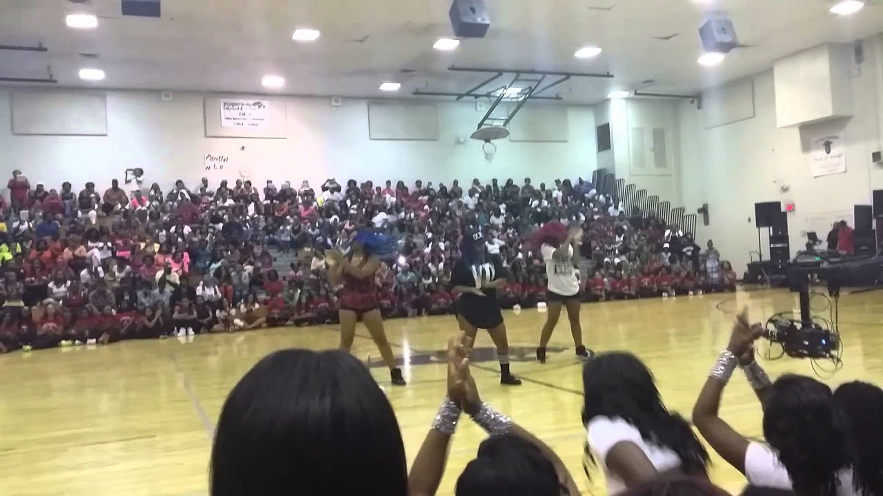 OMG Girlz performing in Atlanta on Bring It TouR
