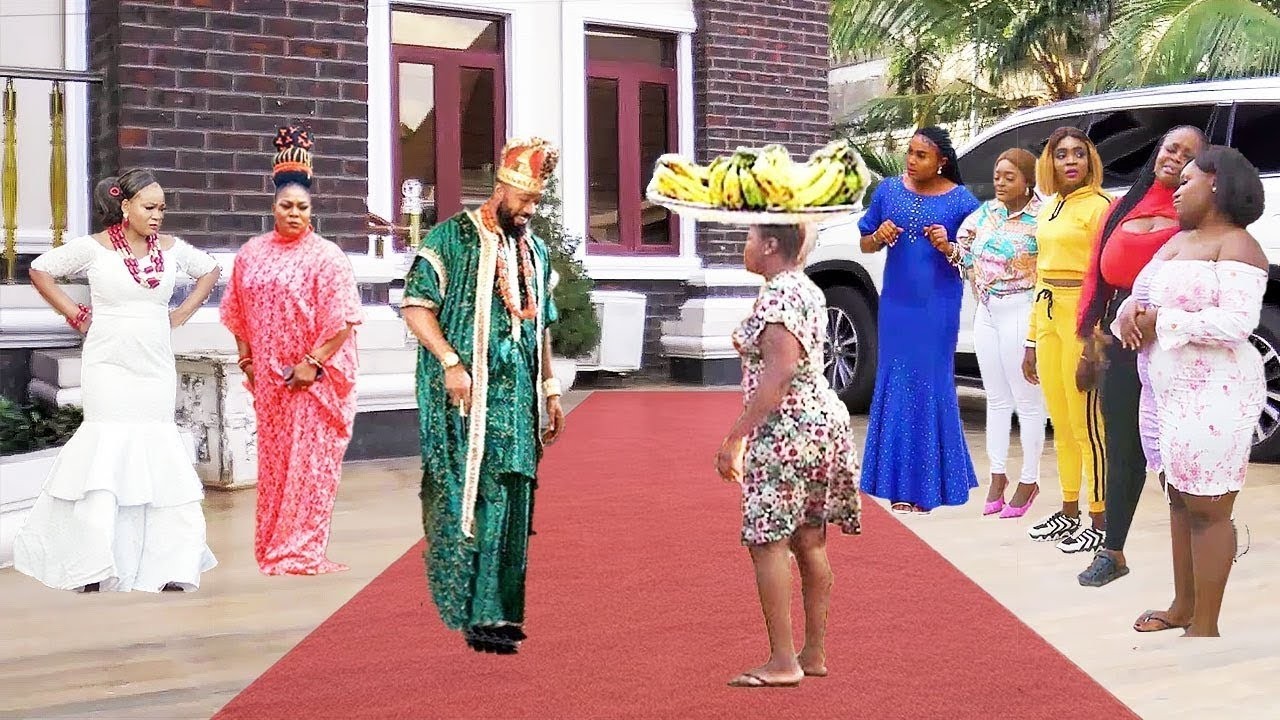 The Prince Fell in Love With a Fruit Seller Who Entered the Palace - Nollywood Drama